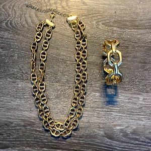 Goldtone chunky bracelet and necklace set